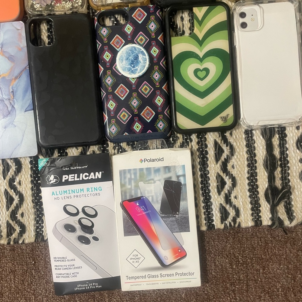 iPhone Case & Accessories Bundle!!! - Picture 7 of 14